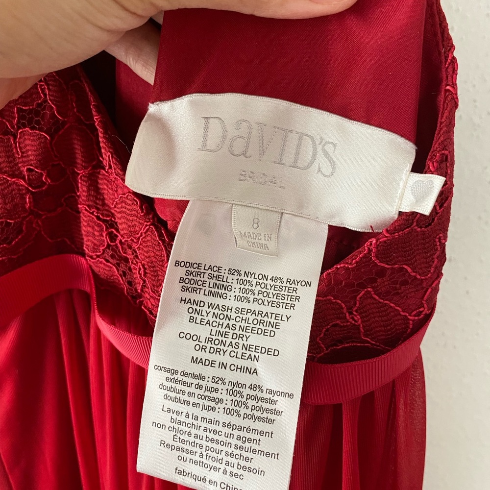 David’s bridal red bridesmaid dress - Picture 5 of 7